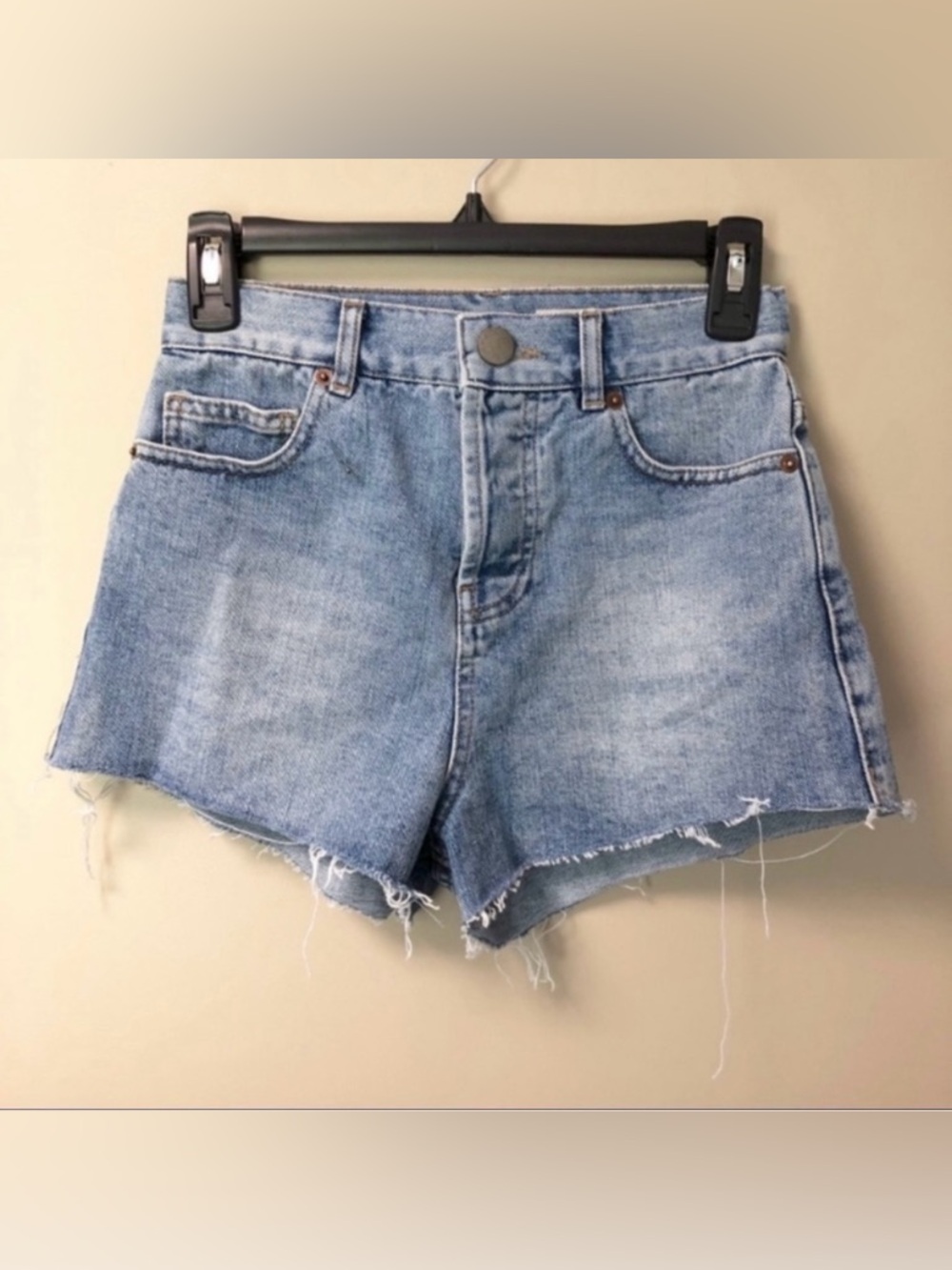 ASOS Womens Denim Shorts Size 4 Cut-Off Shredded Hem Button Fly Light Wash NWOT
